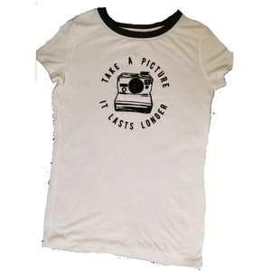 The Print Shop XS Take a Picture.. graphic tee